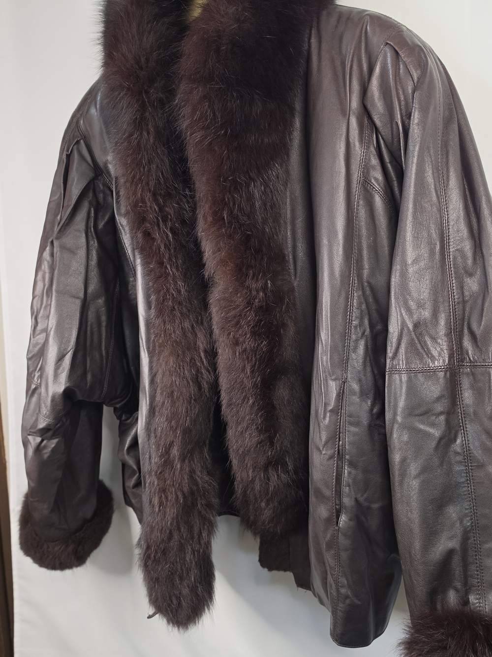 Roxciticus Vintage Brown Leather Fox Fur Trim Coat Large Jacket Hong Kong Orgin - Picture 14 of 14